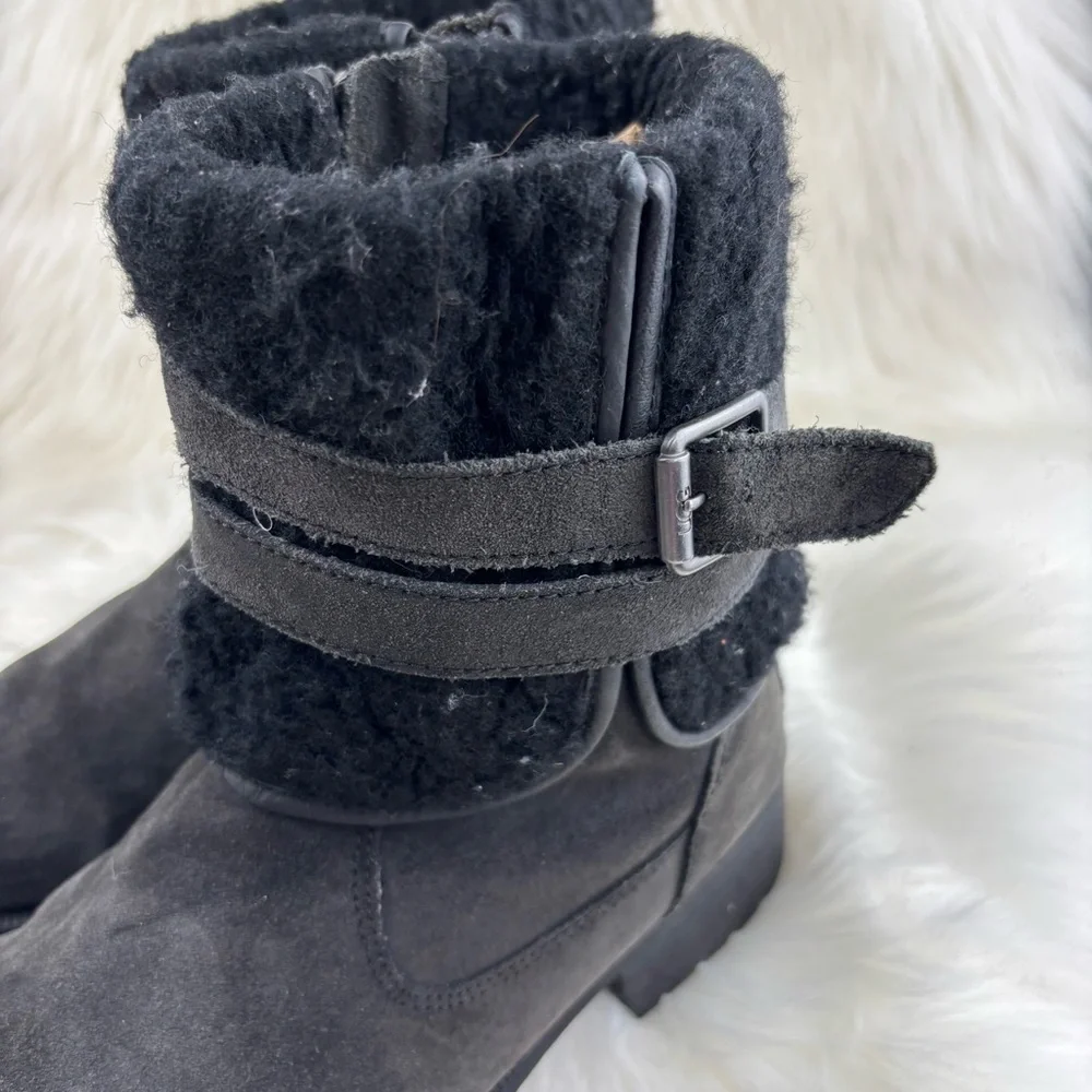 UGG Blayre Black Leather Suede Winter Boots size 12 Woman’s